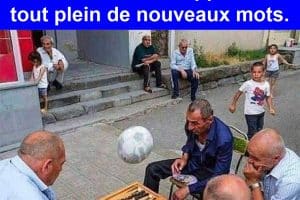 Dans exactement 0.1 seconde, ces enfants vont apprendre tout plein de nouveaux mots.