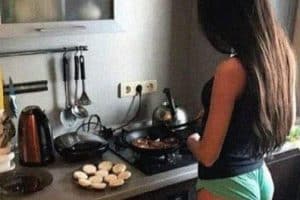 Je m’en fiche complètement si elle brûle mon steak.