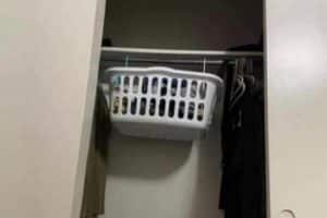 J’ai dit à mon fils d’accrocher son linge.