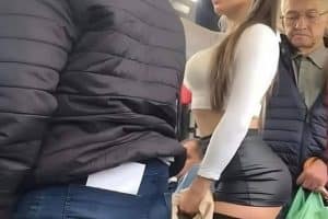 Le lion peut perdre ses dents, mais pas son envie de manger.