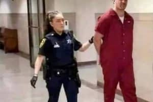 Quand tu trouve la femme parfaite, celle qui marche à tes côtés et qui ouvre toutes les portes !